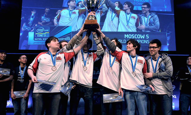 FNC宣布AD将缺席小组赛，替补首战将面对HLE